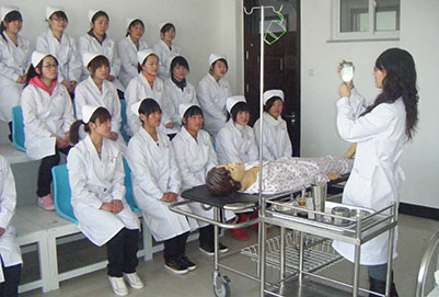 2020年成都护理学校药剂专业春季招生