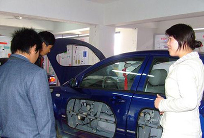 重庆汽修学校分享:汽车营销服务专业就业前景