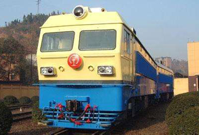 初中生学习高铁乘务员好不好