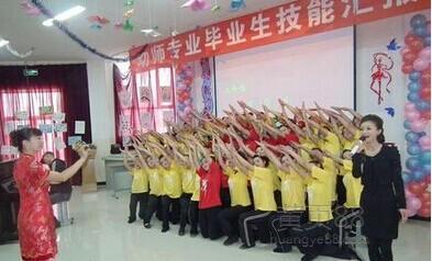 重庆幼儿师范学院分享当幼师的素质要求