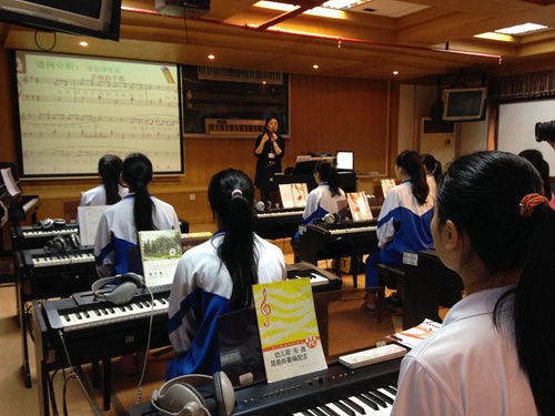 女生读重庆中专幼师学校的优势有哪些