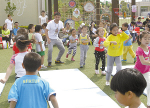 读重庆大专幼师学校的幼师专业就业前景怎么样