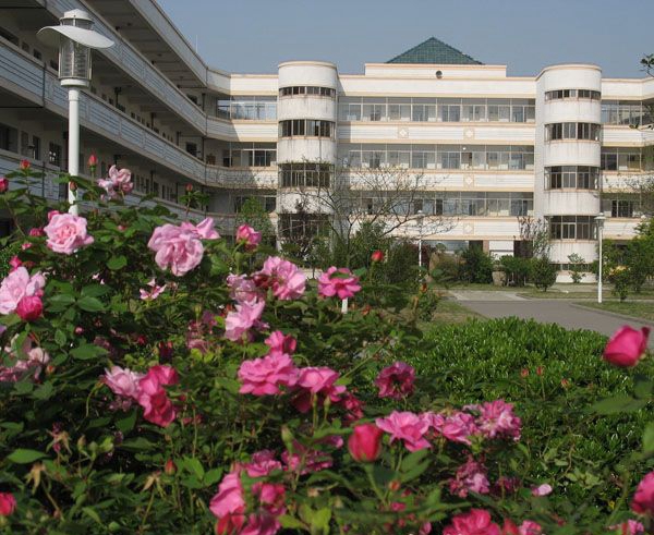 海宁卫生学校