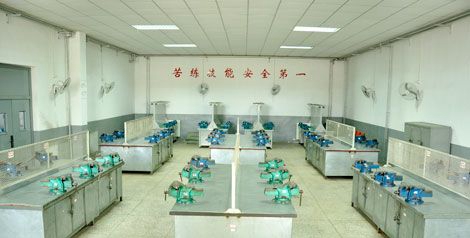 天津市经济贸易学校