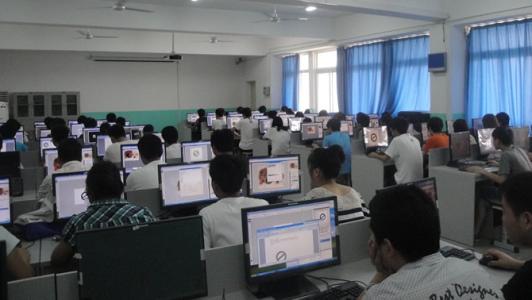 2020年IT类就业率高的专业:计算机通信