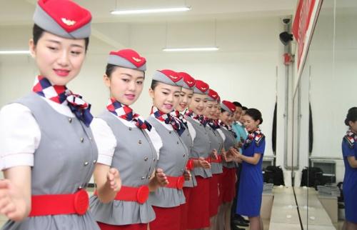 高中没毕业可以当空姐么？