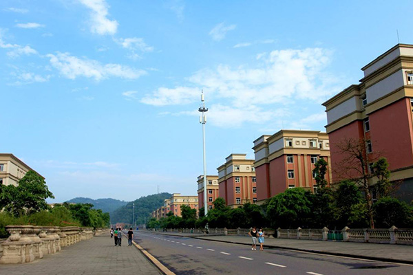 四川师范幼师学院