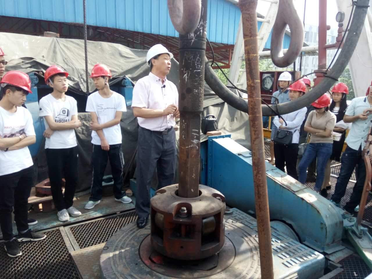 绵阳市世纪石油工程技术学校环境怎么样？