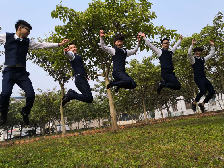 四川国盛技工学校校园环境怎么样
