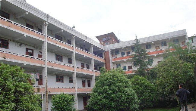 贵阳职工中等专业学校2023年招生要求