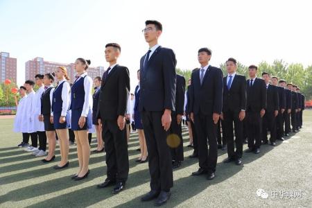 贵州高铁上救助病人获乘客点赞,贵阳铁路技术学校