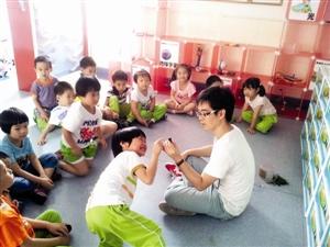 贵阳幼师学校浅谈男生读幼师专业