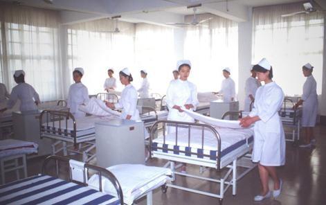 重庆中医大卫校护理专业的就业优势如何