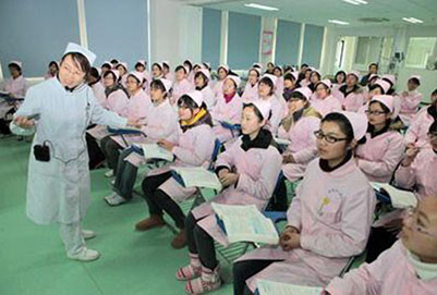 重庆卫校高级护理专业学是什么