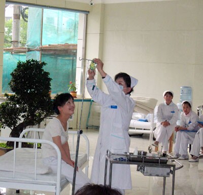 重庆铁二局卫校护理专业就业前景与就业方向如何