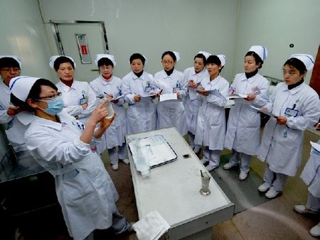 重庆高校护理专业就业怎么样呢