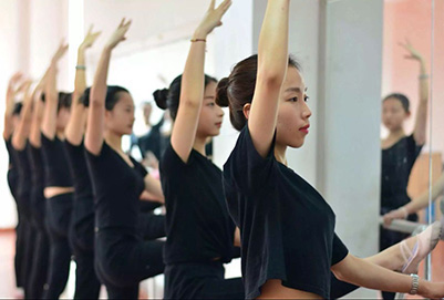 初中生读重庆幼师学院要学习哪些