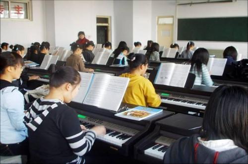 重庆中专幼师学校以人为本诚信经营