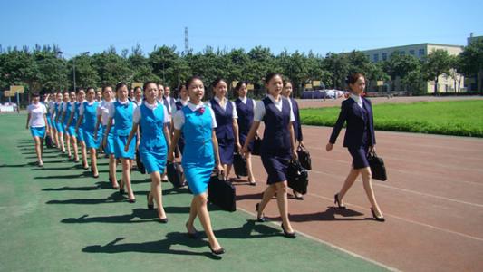 成都航空学校空乘专业毕业后好找工作吗?