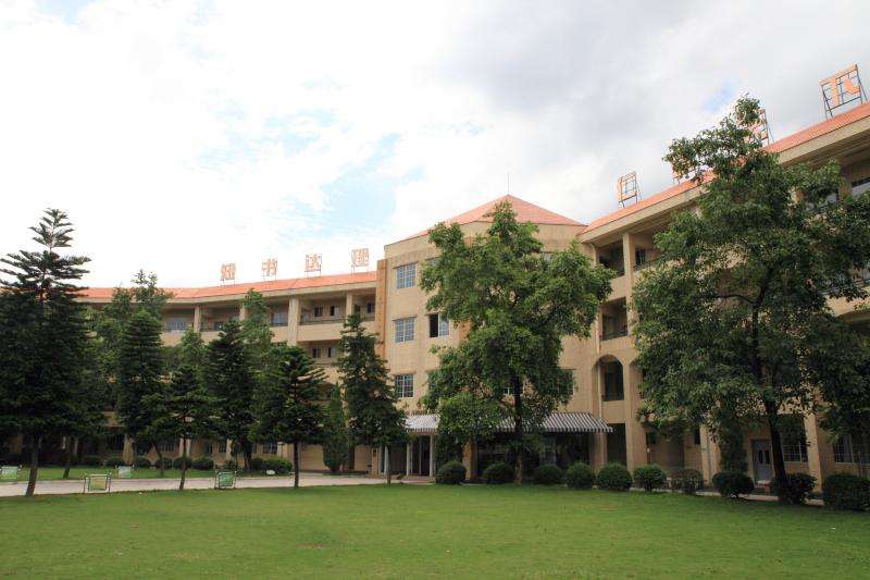 重庆文化艺术职业学院好不好？有什么专业？