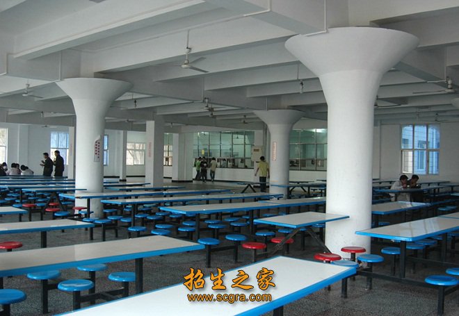 学校食堂